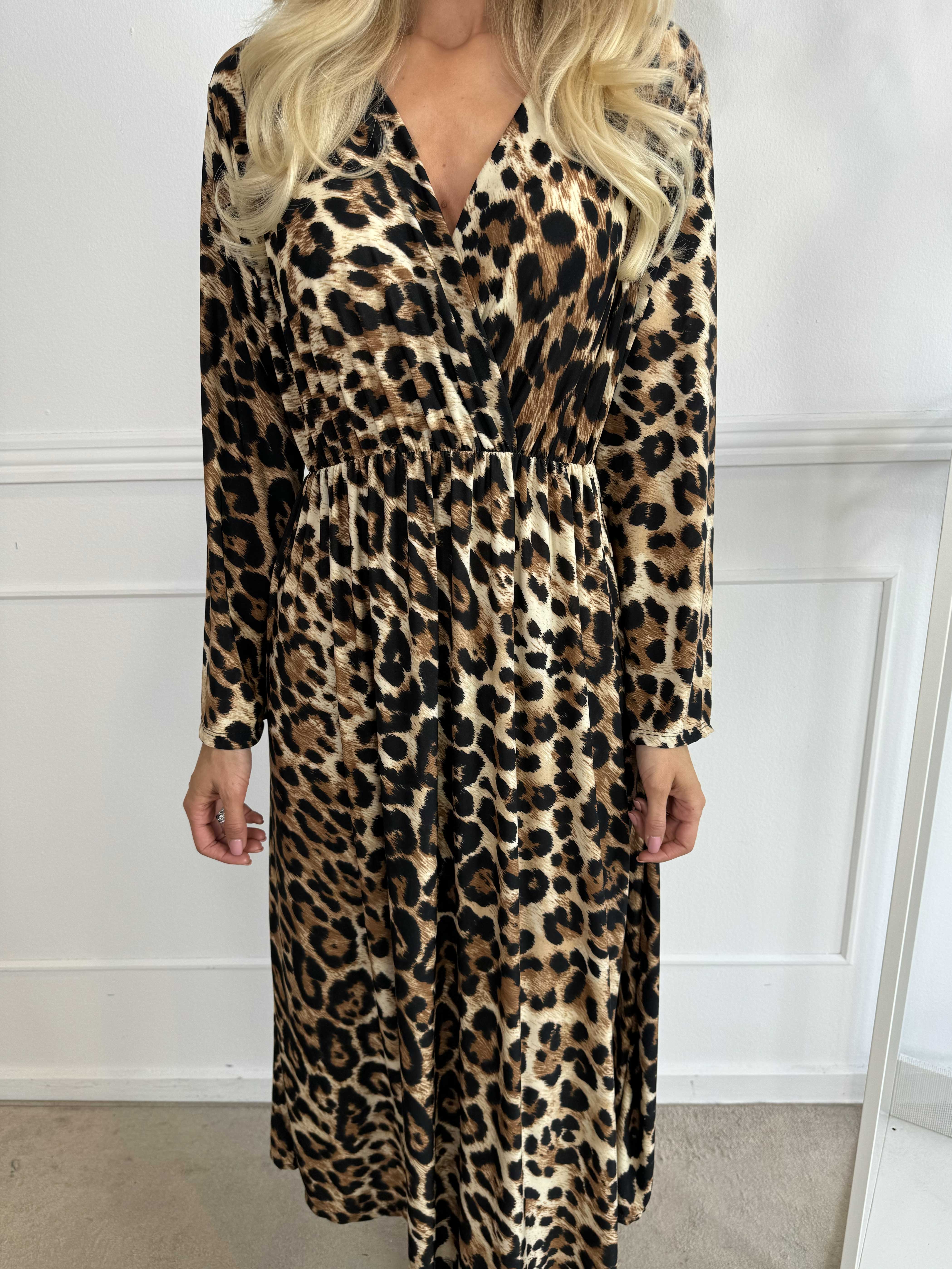 Nelly Animal - Elastisk klänning i leopardmönster